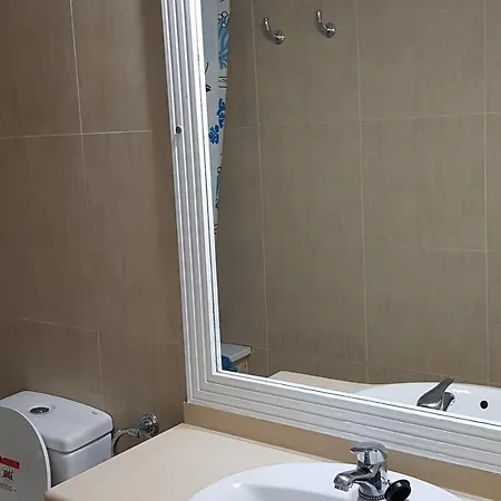 Vv Cristianos Centre