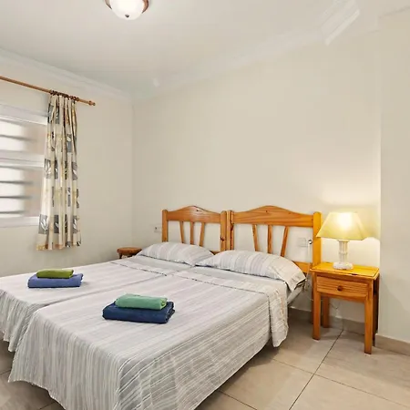 Cristianos Plaza Centre Daire *