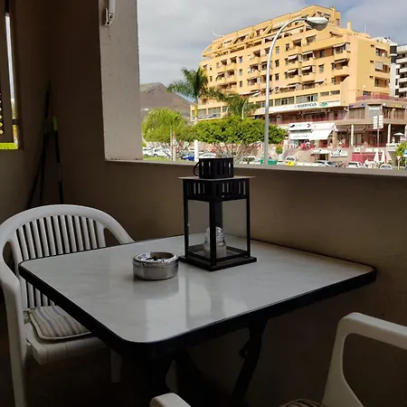 Cristianos Plaza Centre * Los Cristianos (Tenerife)