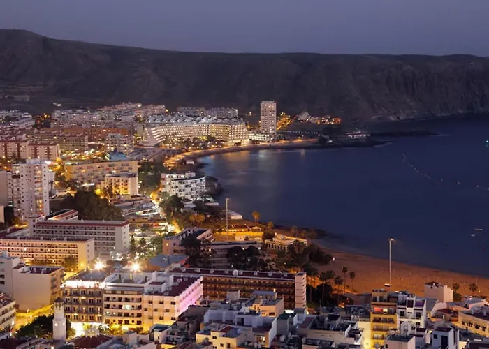 Vv Cristianos Centre 아파트