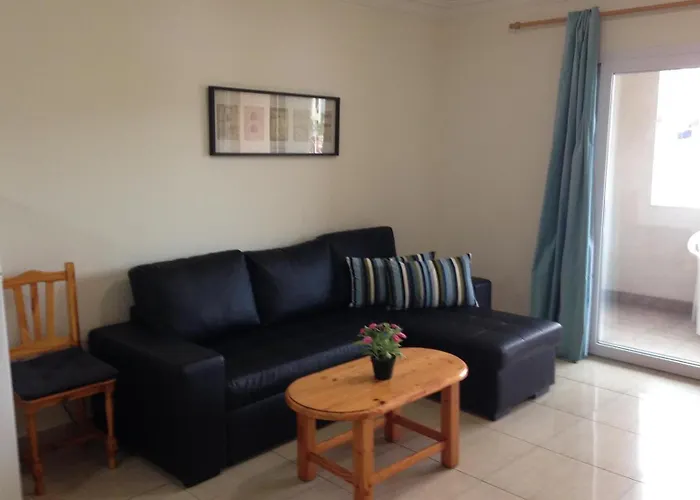 Vv Cristianos Centre *