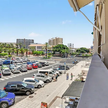 Cristianos Plaza Centre *
