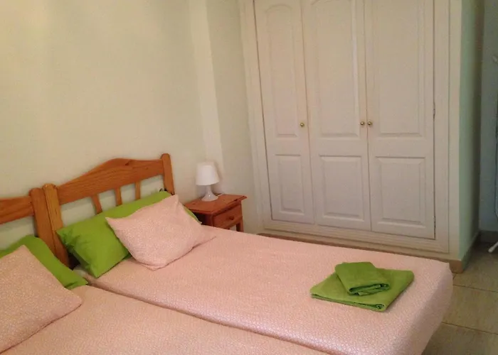 Vv Cristianos Centre