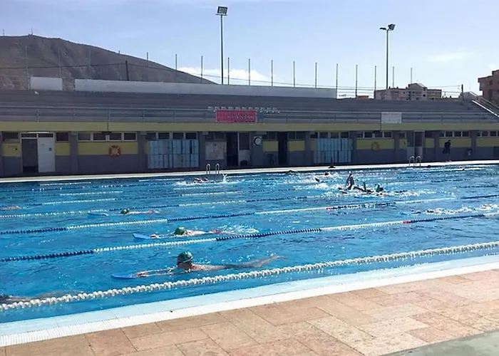 Vv Cristianos Centre * לוס כריסטיאנוס